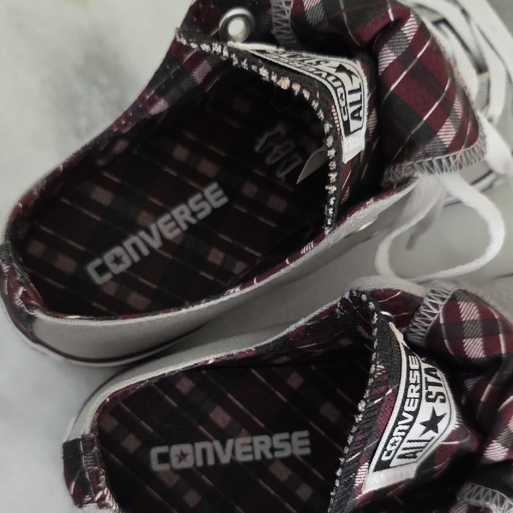 Converse Womens Putty Gray and Plaid Sneakers - Picture 5 of 8